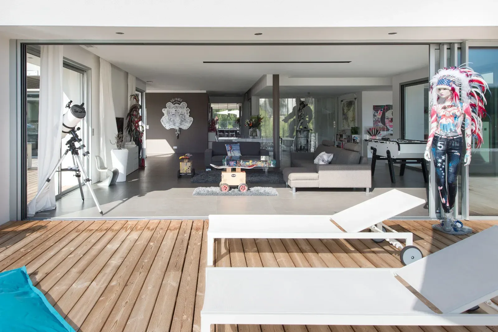Superve artist's villa with view & infinity pool