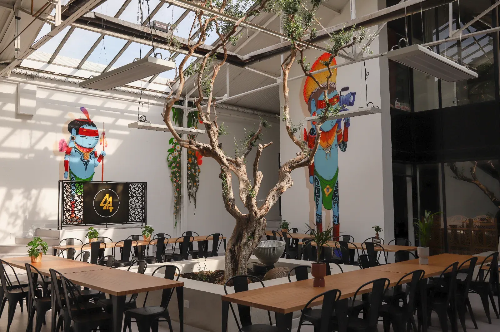 Versatile Creative Studios in Malakoff for Events & Productions