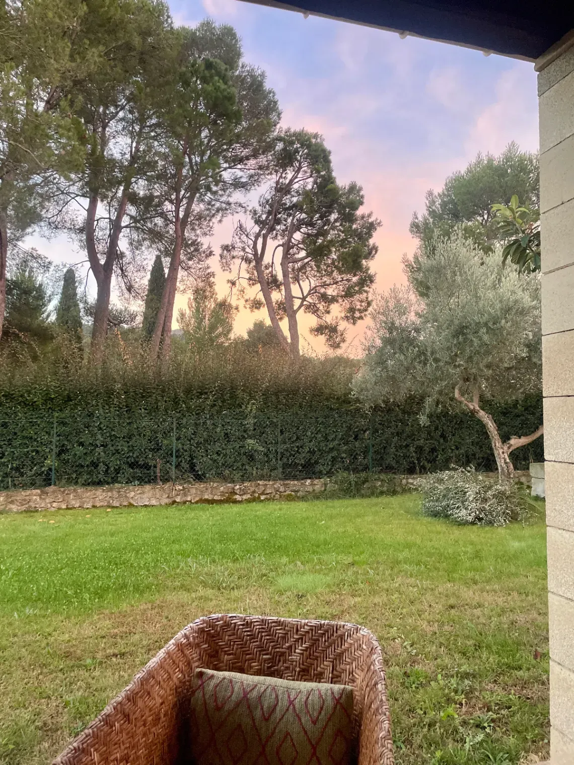 Luxury Provencal villa, a stone's throw from the town centre