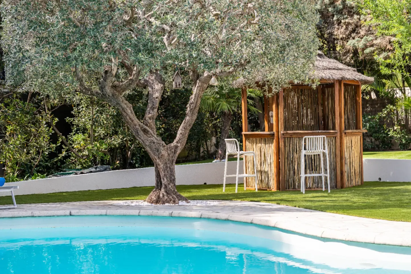 Elegant 6-Bedroom Cannes Villa with Pool, Spa & Terrace