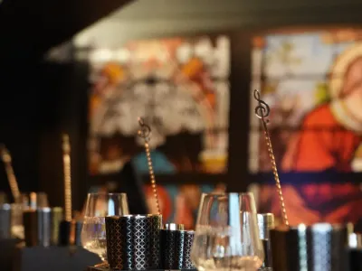 Vintage cocktail bar