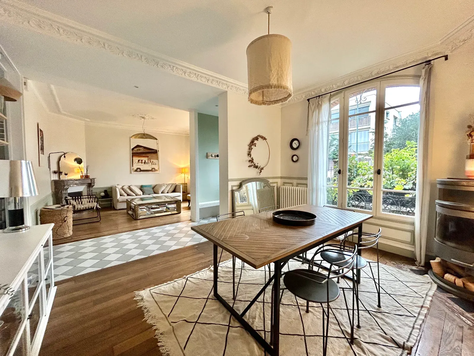 Maison en pierre meulière à 15 min de Paris
