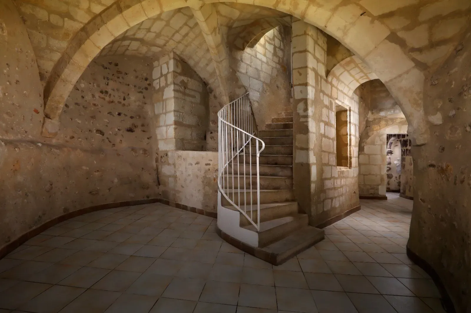 12th century vaulted cellar in the heart of Tours