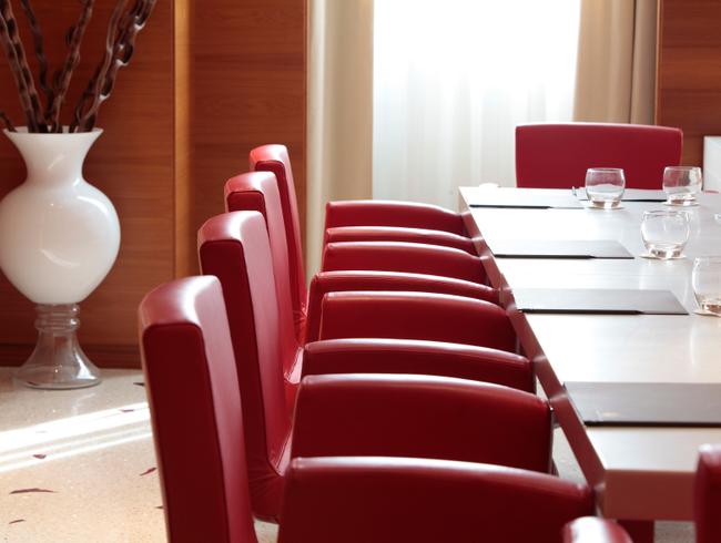 Elegant Meeting Room