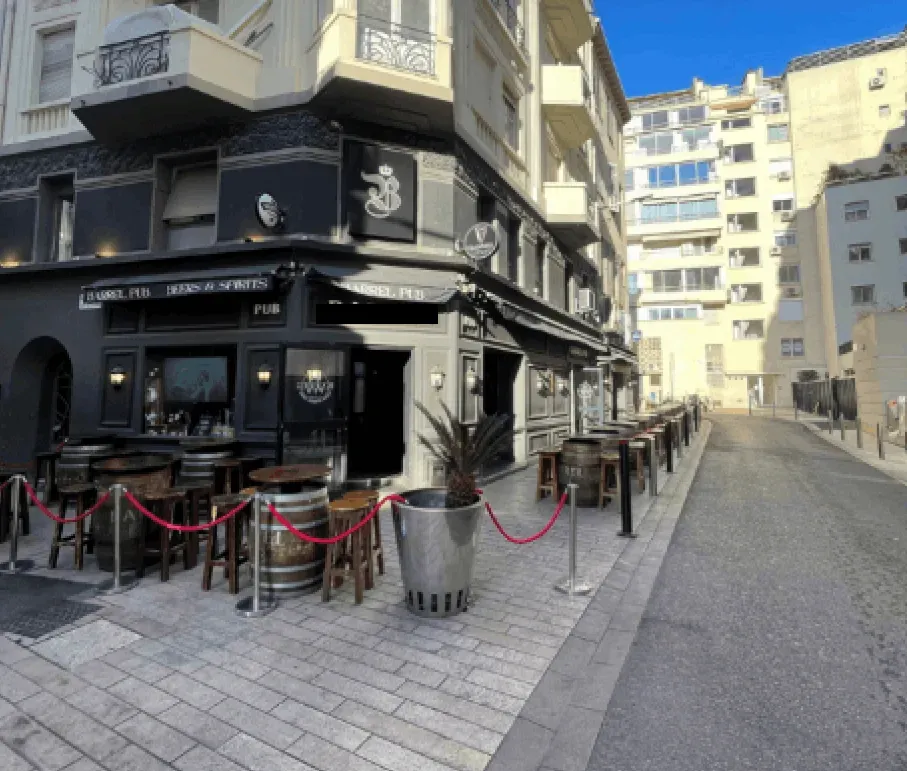 Authentic Pub in Cannes for Events