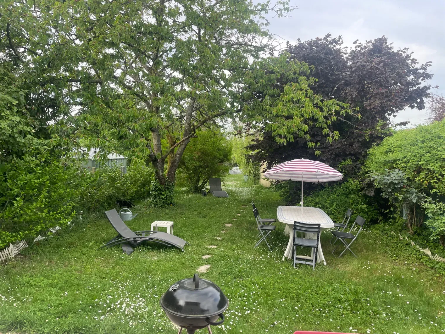  Rent a garden of 1000 m² in Linas (91310) - available 7/7