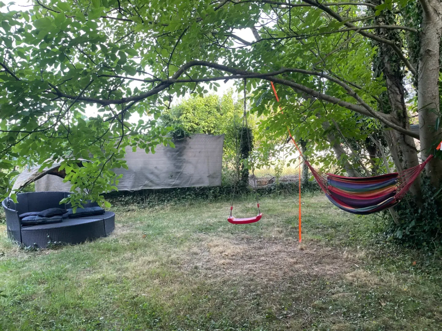  Rent a garden of 1000 m² in Linas (91310) - available 7/7