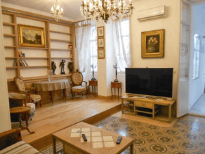 Spacious 3-Bedroom Cannes Apartment with Terrace Near Market