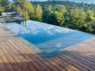 Villa with exceptional views of the Sainte Victoire