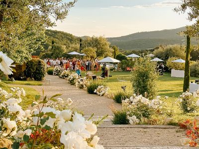 Hameau provençal dans le Parc du Luberon