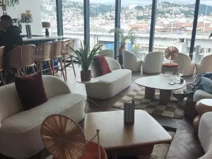 Salle de Réunion Professionnelle à Nice | Jusqu'à 12 Personnes