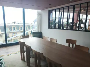 Salle de Réunion Professionnelle à Nice | Jusqu'à 12 Personnes