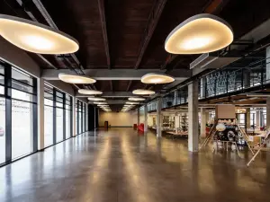 700 m² of modular space for seminars, conferences and workshops
