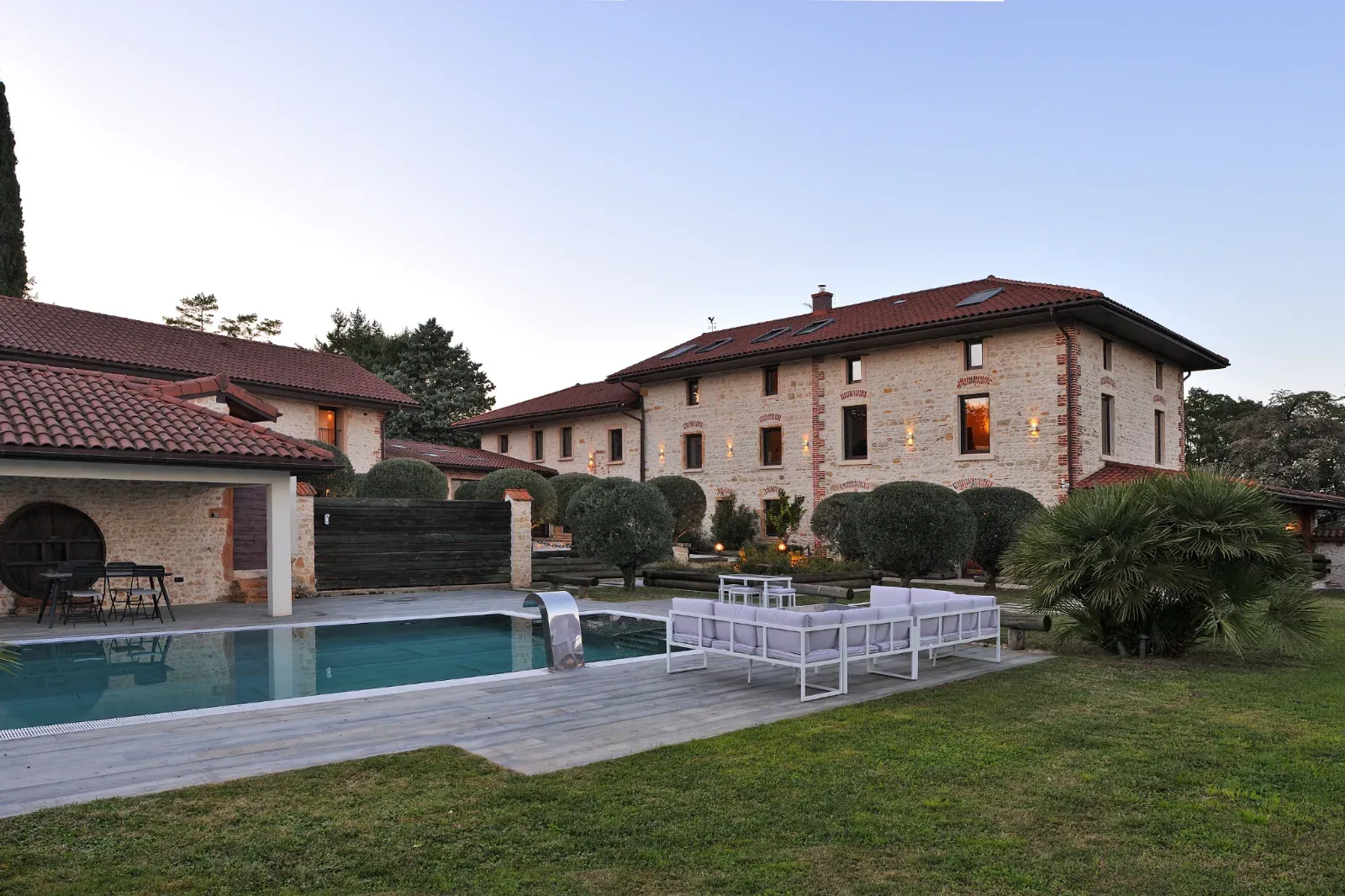 Exceptional villa in the heart of the Beaujolais region
