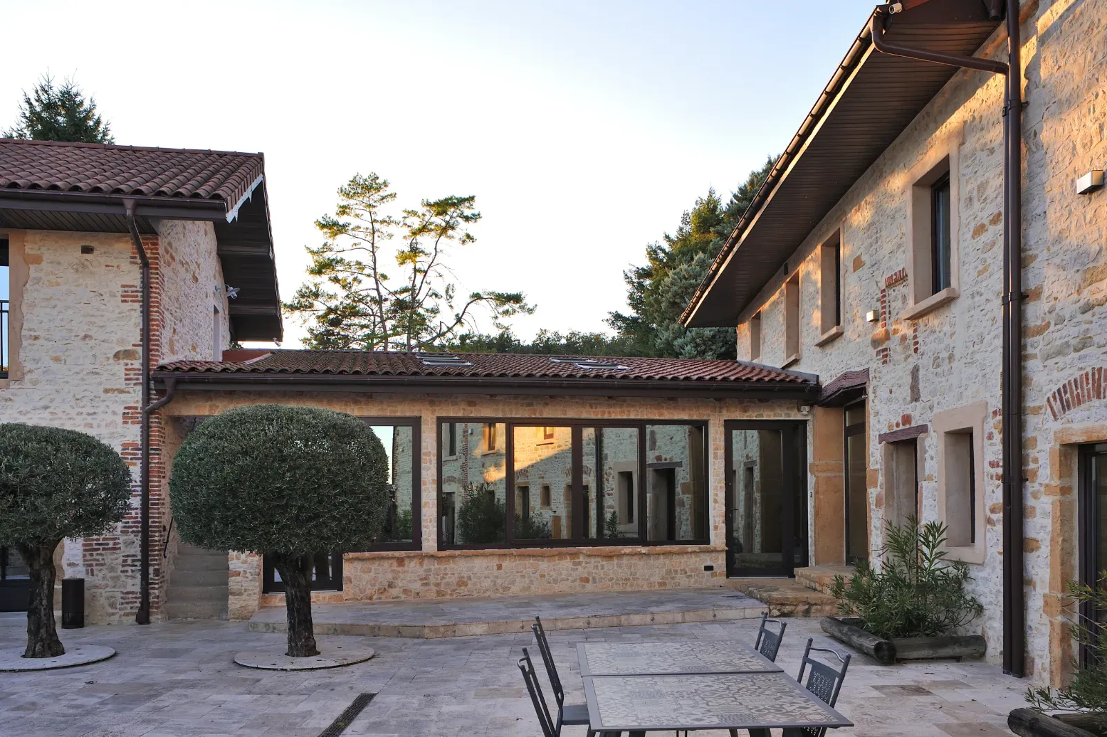 Exceptional villa in the heart of the Beaujolais region