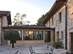 Exceptional villa in the heart of the Beaujolais region