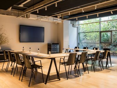 5-star hotel in the heart of Les Batignolles