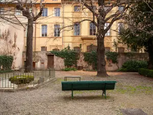 Jardin ombragé en centre ville