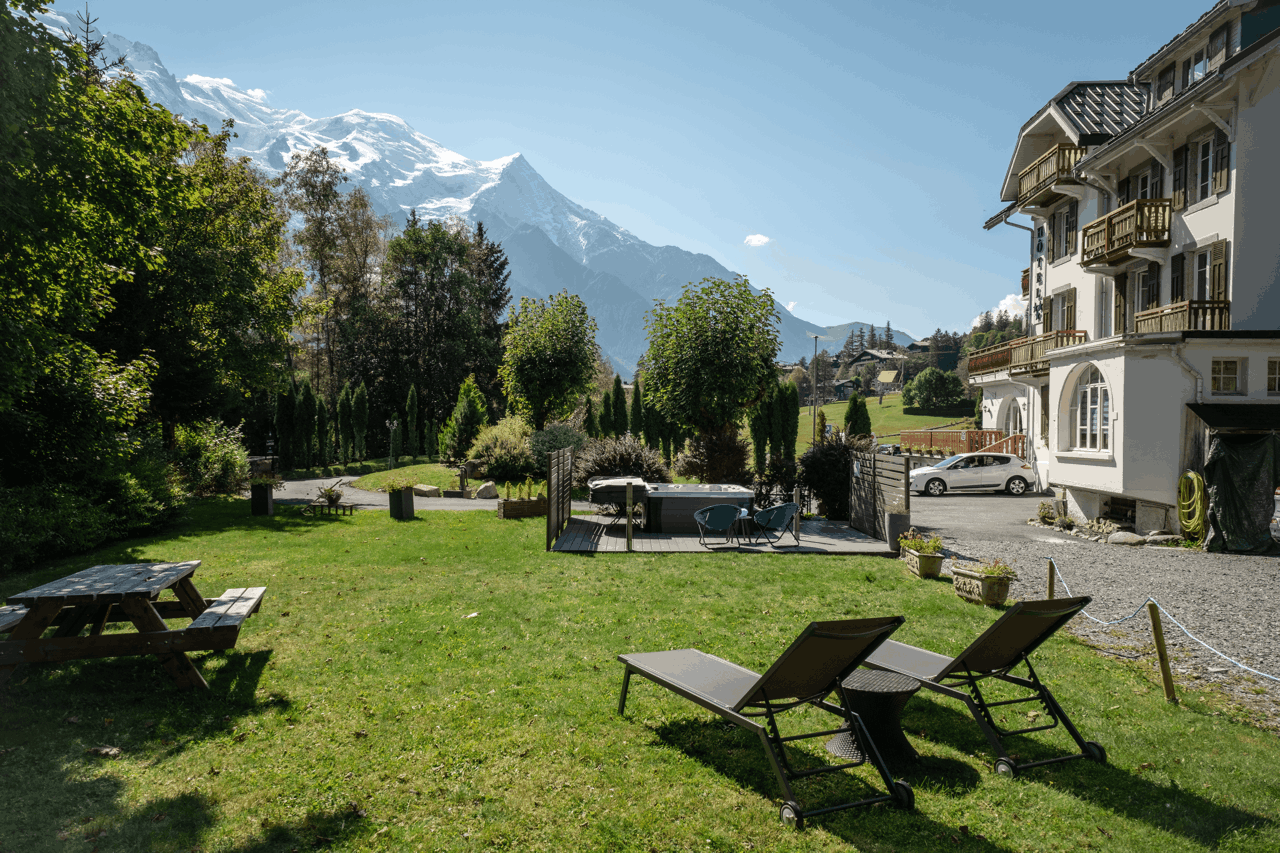 Quiet garden with views of Mont Blanc