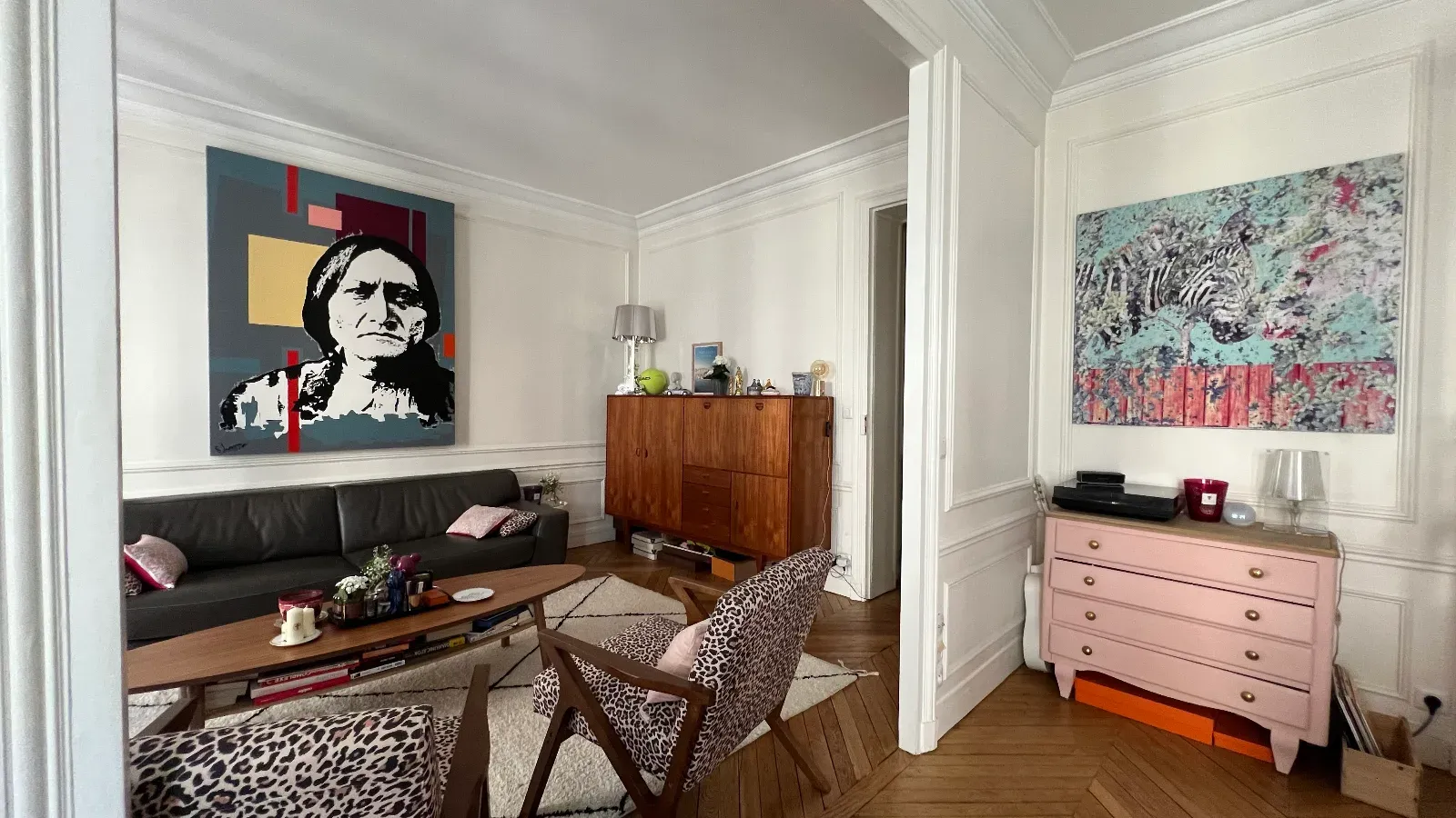 Appartement Parisien Style Haussmann pour Événements | 100m² avec Balcon