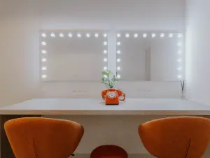 Photo & video studio with cyclorama - Marché du Lez, Montpellier