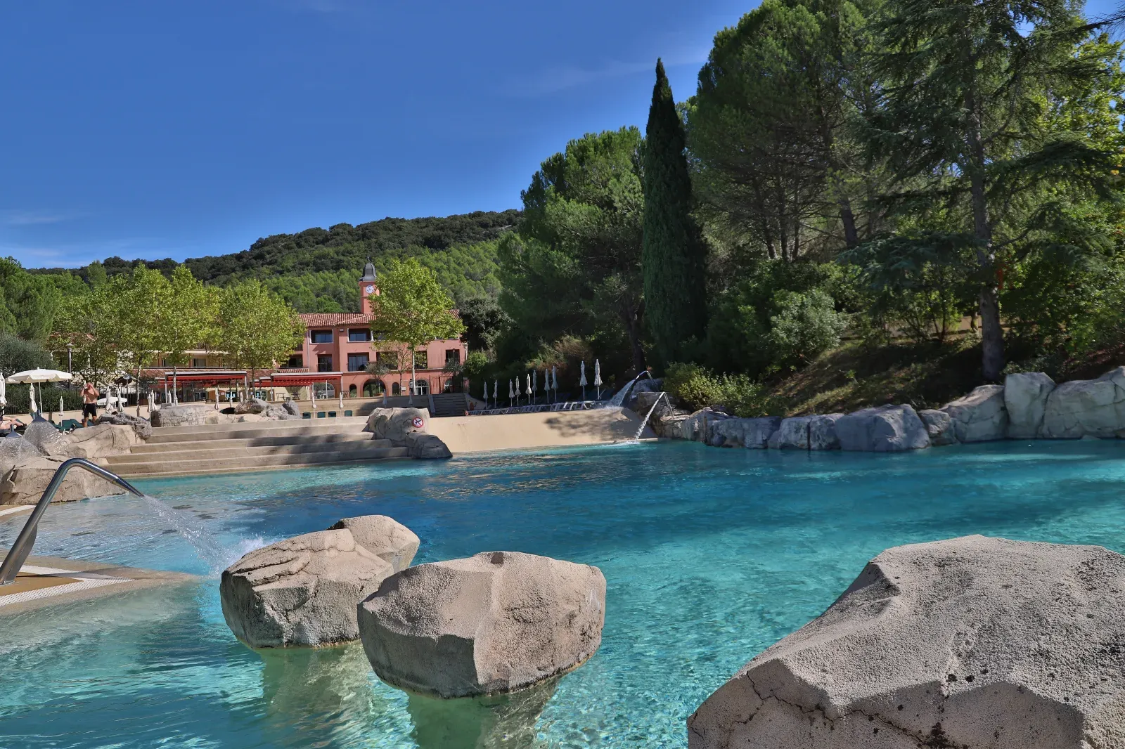 Nature-Inspired Event Venue with Modern Amenities in Grospierres
