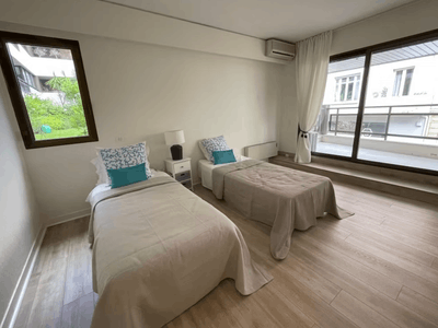 3 bedrooms apartment with terrace ideal for side events to congresses