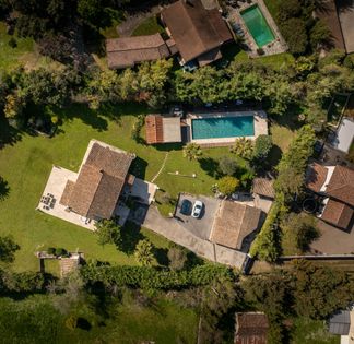 Magnificent 3600m2 Mediterranean garden with swimming pool and pool house