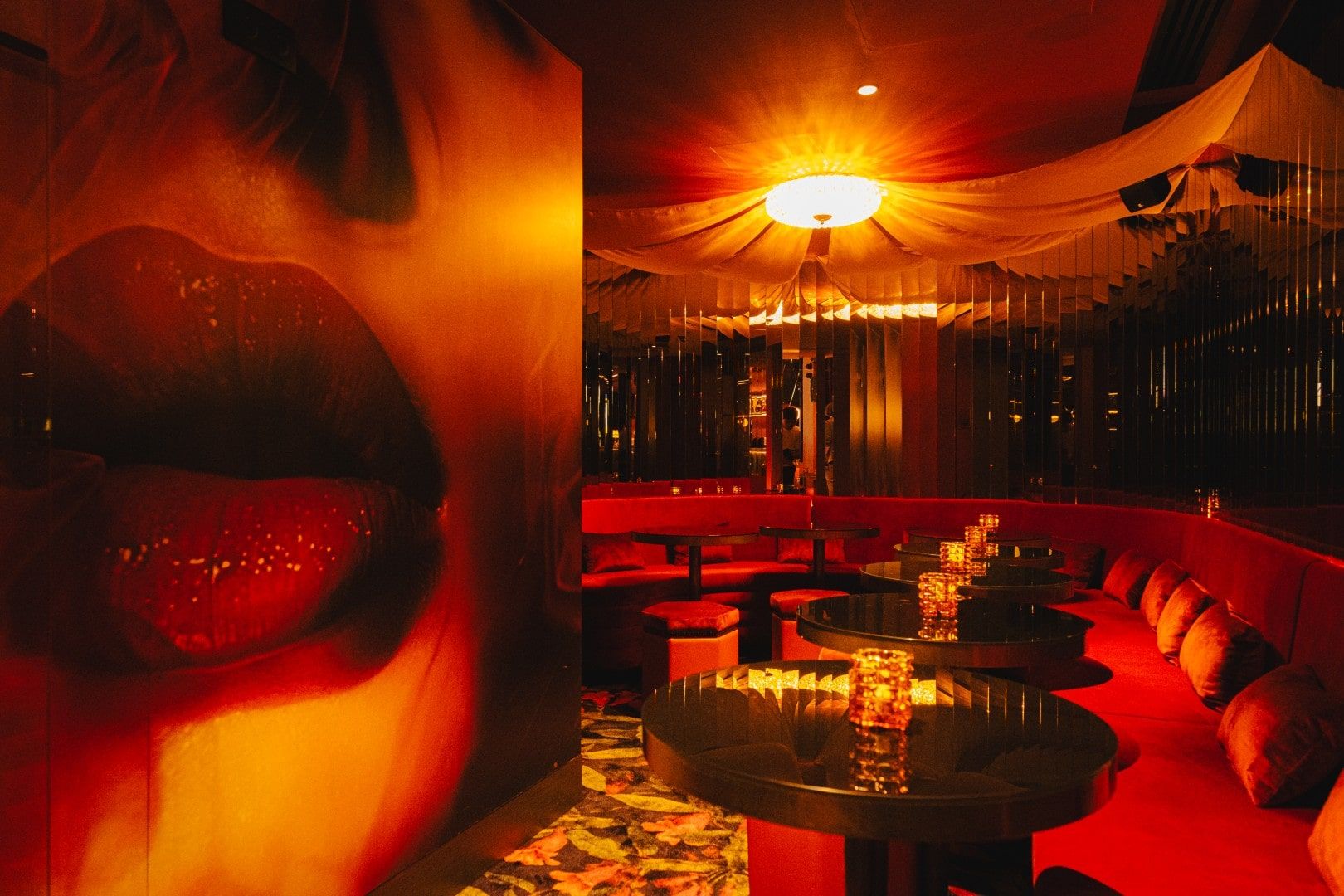 Cocktails & Shisha lounge - Cigar Club