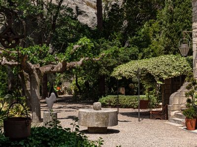 Unique Troglodyte Event Venue in Les Baux-de-Provence