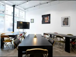 Creative Showcase Venue in Paris 11th Arrondissement