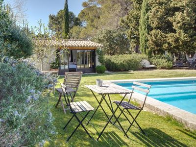 Mas in the Alpilles with swimming pool