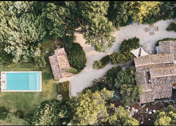 Mas in the Alpilles with swimming pool