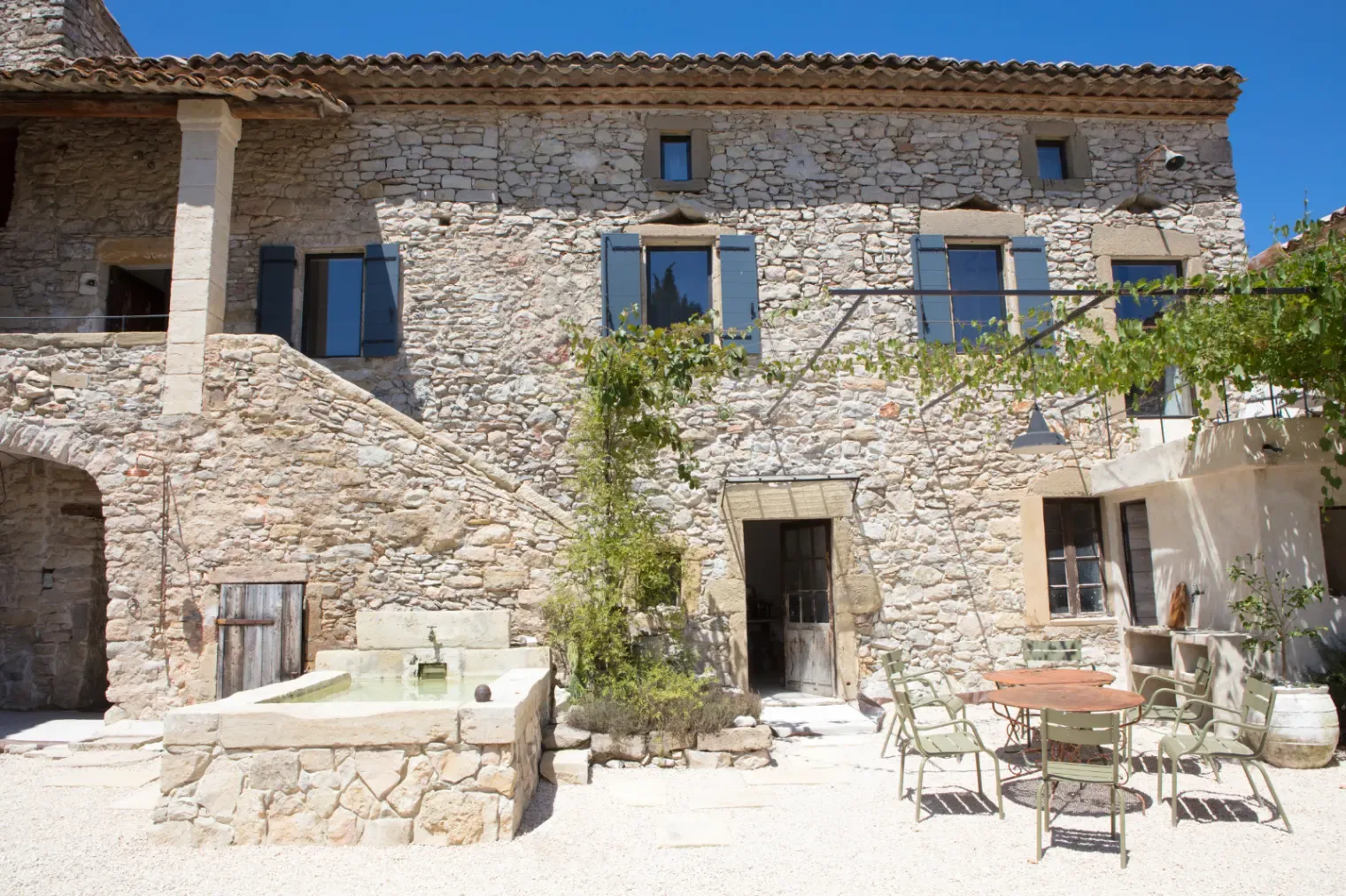 Magnifique Mas Provençal du 18ème siècle près d'Uzès