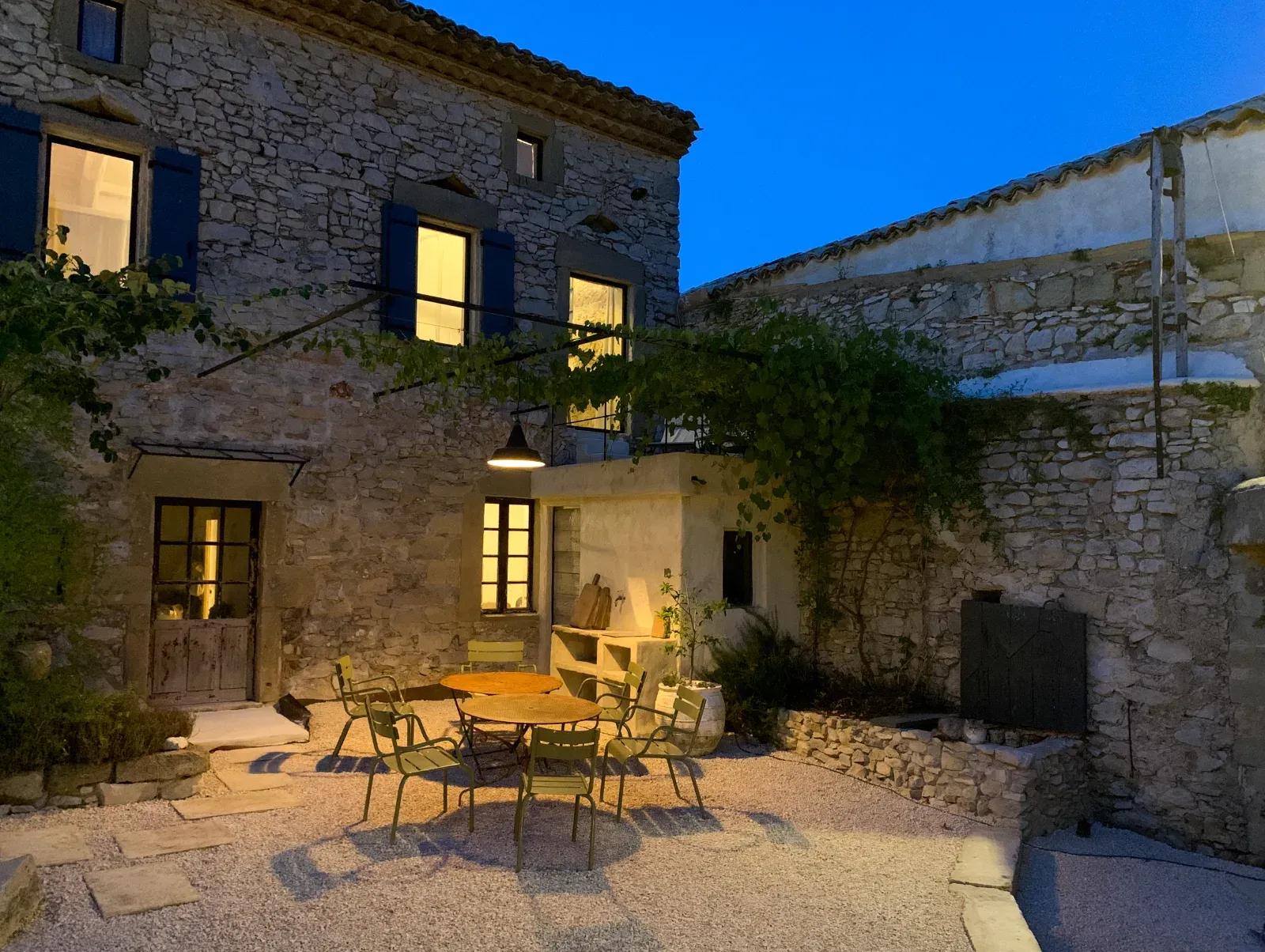 Magnifique Mas Provençal du 18ème siècle près d'Uzès