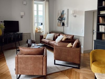 Burgundy Wine Estate: Authentic Venue for Events & Stays