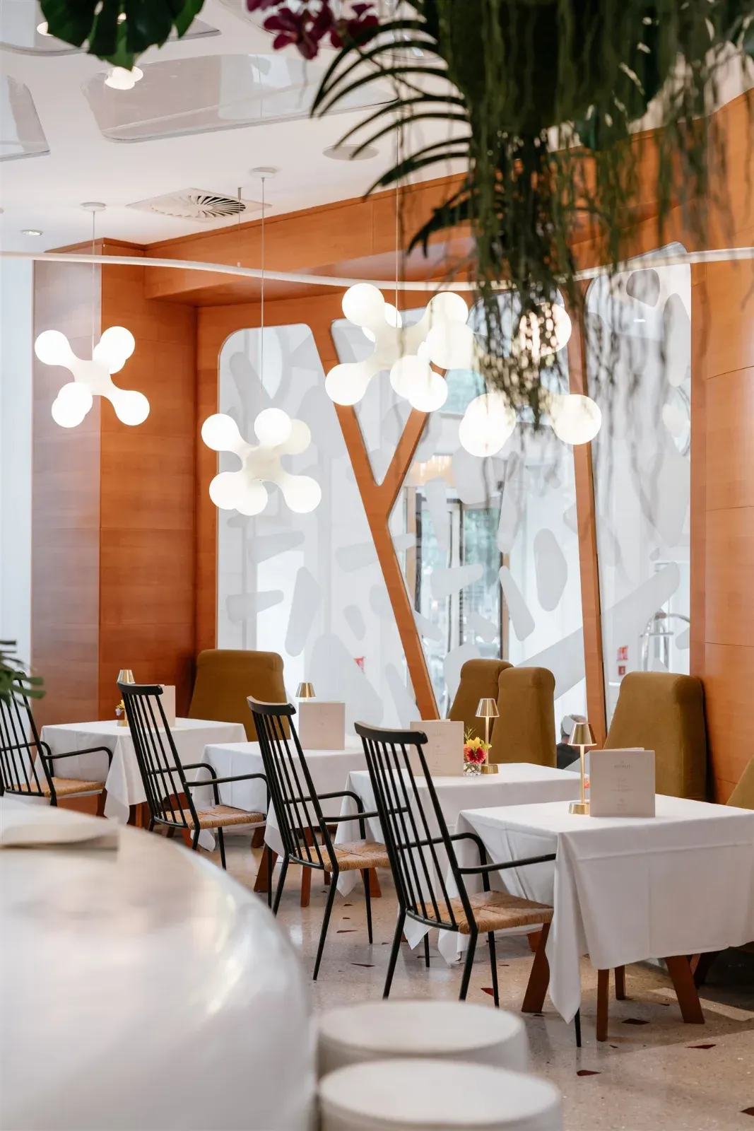 Italian-Themed Bar in Nice for private & professional events