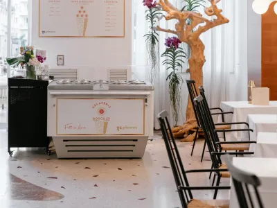 Italian-Themed Bar in Nice for private & professional events