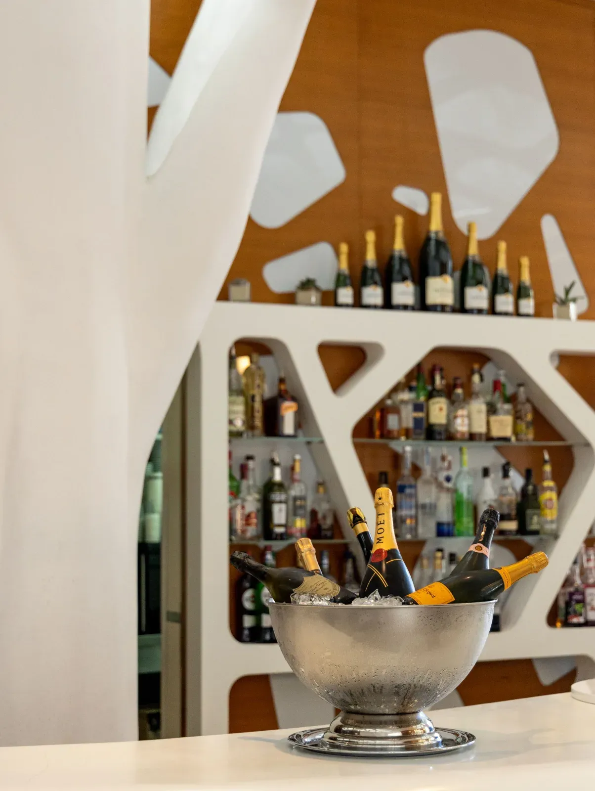Italian-Themed Bar in Nice for private & professional events