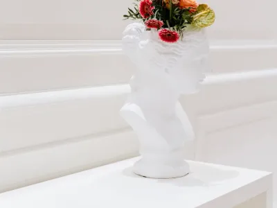 Intimate salon for private cocktails