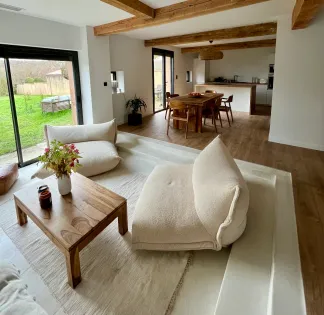 Luxury Renovated House in Toulouse with Private Garden & Petanque