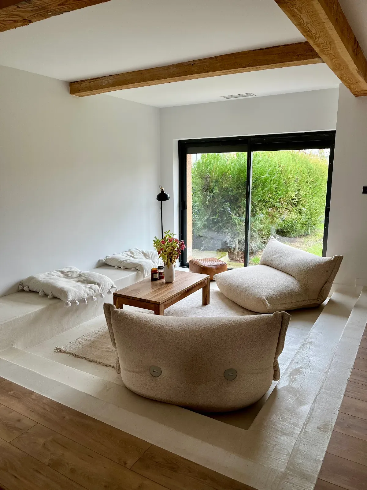 Luxury Renovated House in Toulouse with Private Garden & Petanque