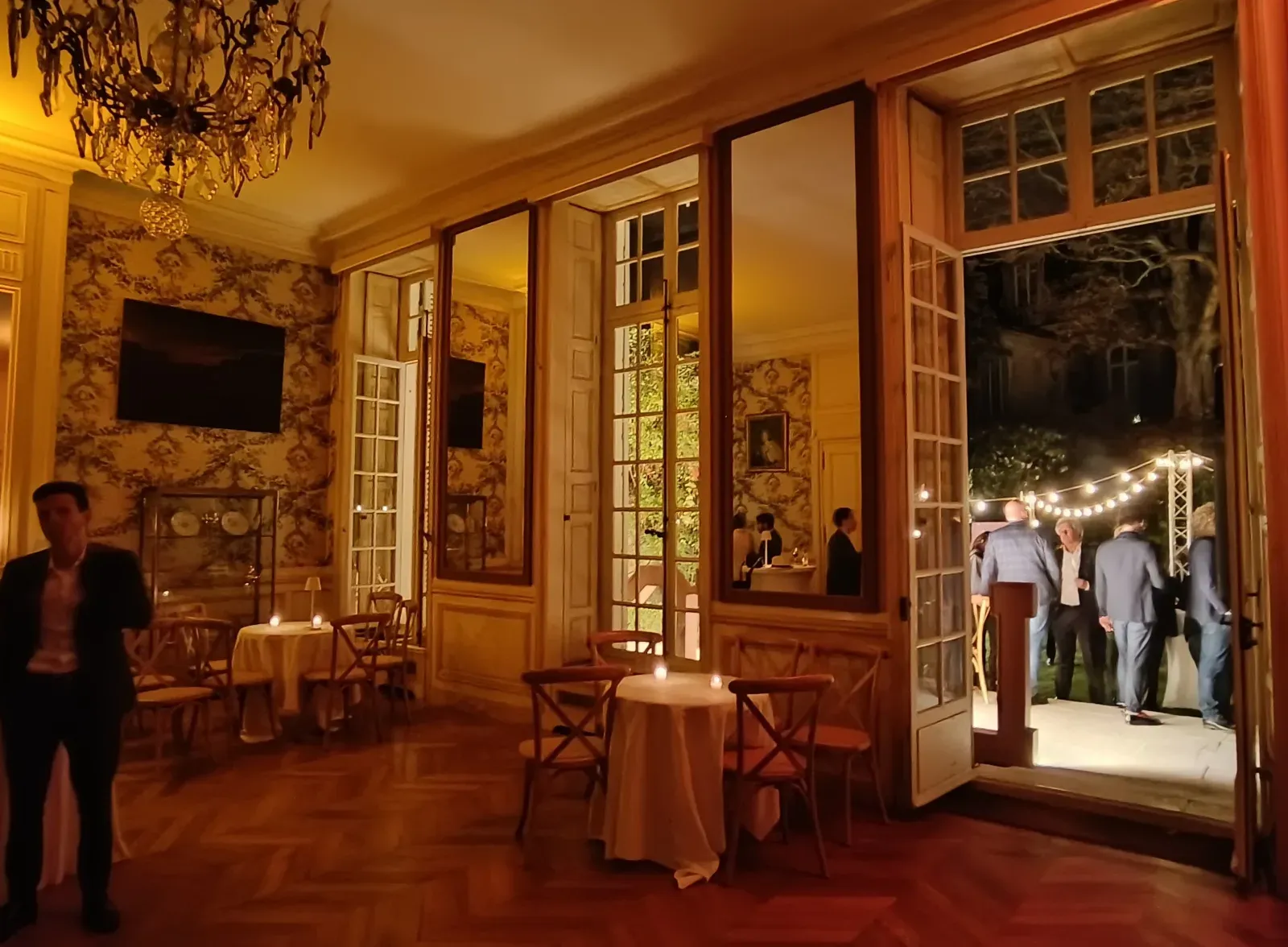 Elegant Private Mansion with Garden in Paris | Historic Venue for Events