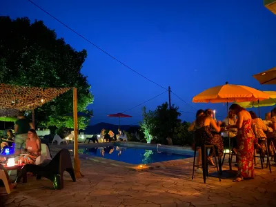 Private Pool & Garden Venue in Solliès-Pont | Vineyard Views