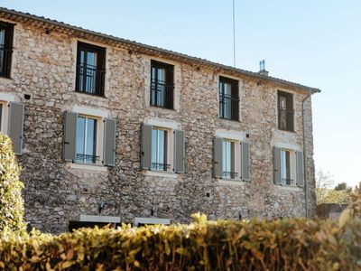 Charming Château: Golf Restaurant Seminar Events