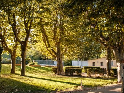 Charming Château: Golf Restaurant Seminar Events