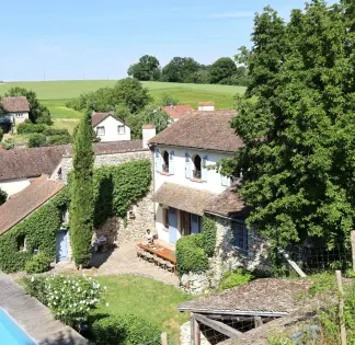 Charming Renovated Farmhouse Near Paris for Events & Retreats