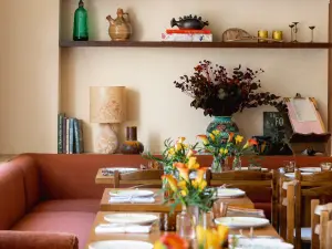 Seasonal Dining in Barbizon | Artful Cuisine & Natural Light