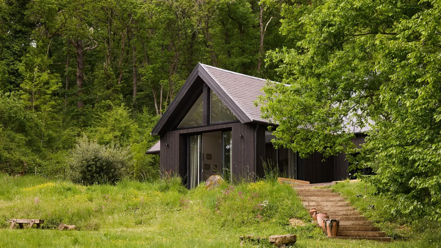 House in the forest of Fontainebleau for Comex and management seminars