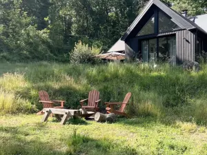 House in the forest of Fontainebleau for Comex and management seminars